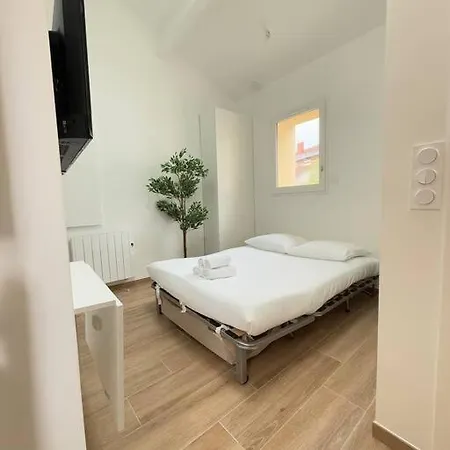 Dans Le 16e Apartment Paris
